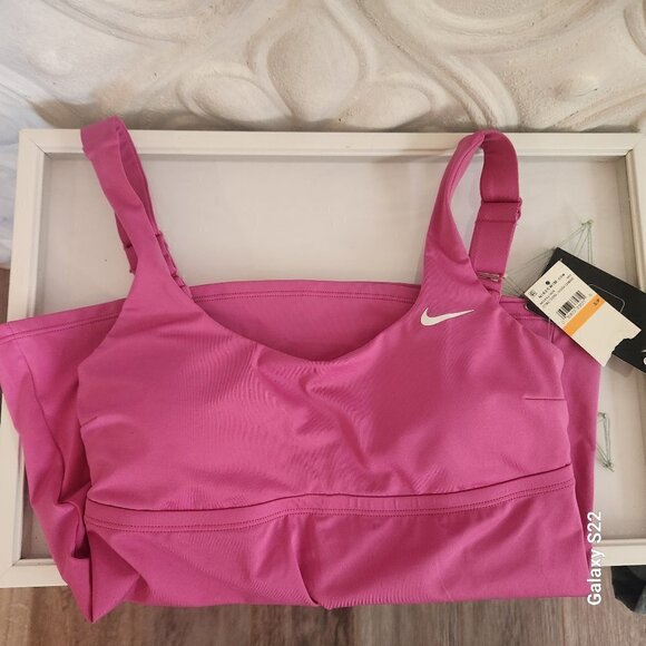 Nike Cosmic Fushia Tank. NWT. Size S/P - Picture 9 of 10